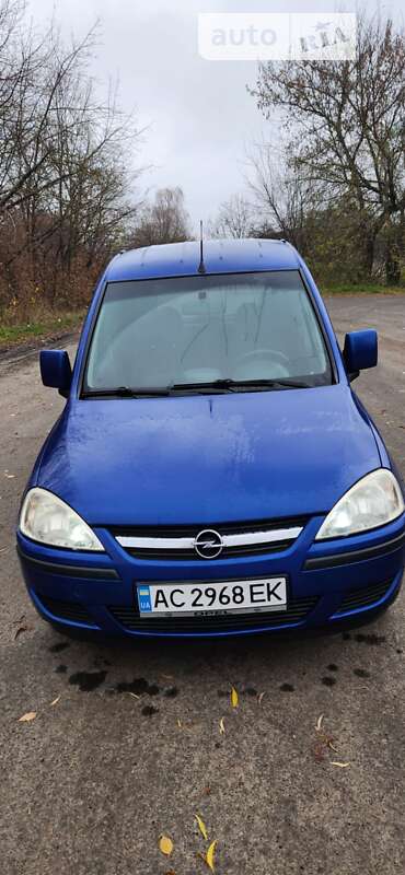 Минивэн Opel Combo 2006 в Луцке