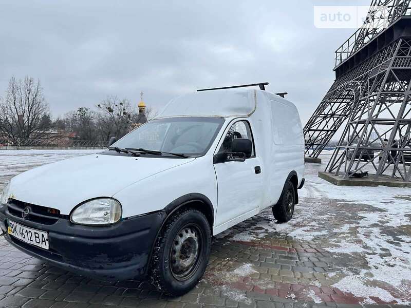 Вантажний фургон Opel Combo 1996 в Харкові