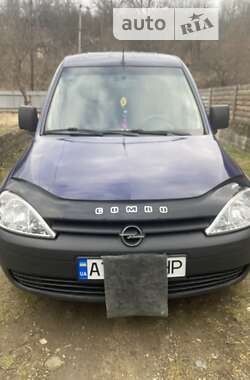 Минивэн Opel Combo 2007 в Снятине