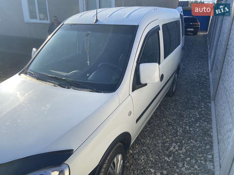 Мінівен Opel Combo 2007 в Славуті