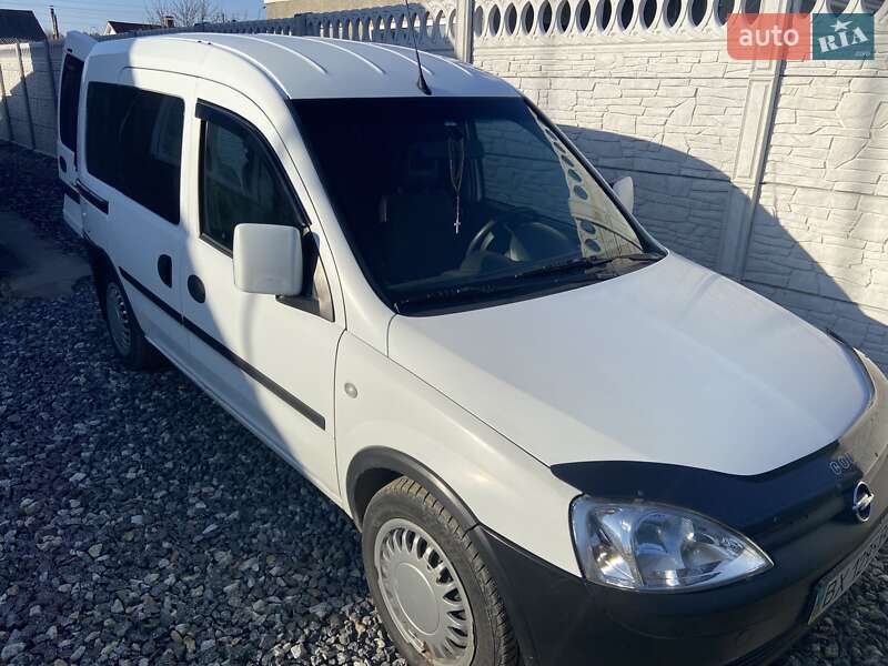 Минивэн Opel Combo 2007 в Славуте