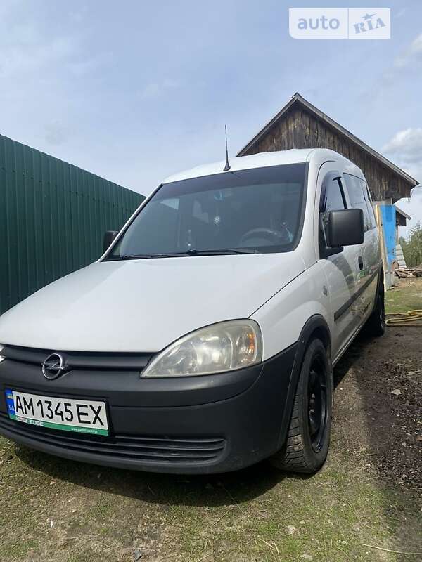 Мінівен Opel Combo 2005 в Коростені