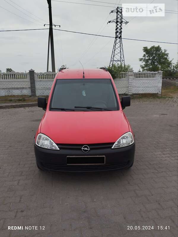 Мінівен Opel Combo 2009 в Кіцмані