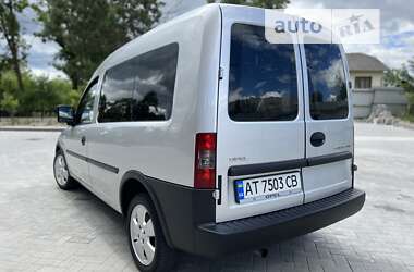 Минивэн Opel Combo 2009 в Калуше