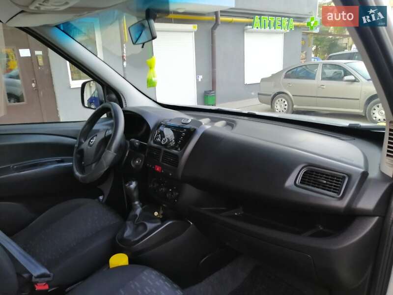 Минивэн Opel Combo 2014 в Ивано-Франковске фото 3 Минивэн Opel Combo 2014 в Ивано-Франковске