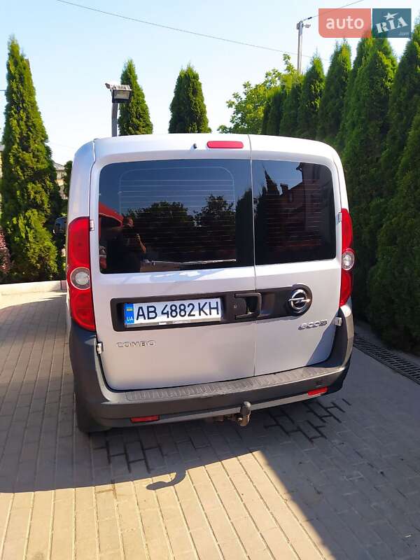 Минивэн Opel Combo 2012 в Виннице