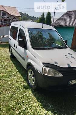 Минивэн Opel Combo 2002 в Тячеве