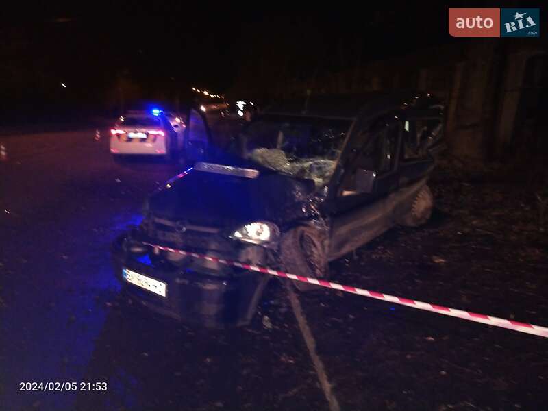 Мінівен Opel Combo 2007 в Рівному фото 2 Мінівен Opel Combo 2007 в Рівному