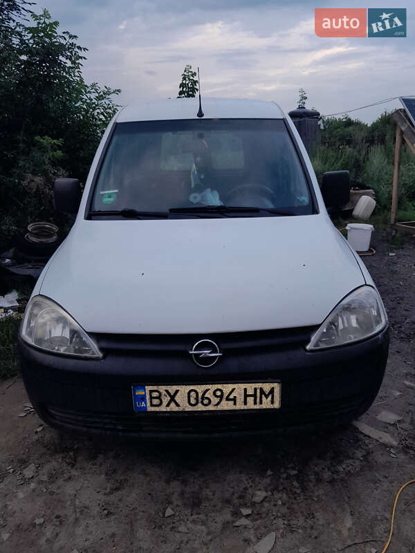 Минивэн Opel Combo 2006 в 