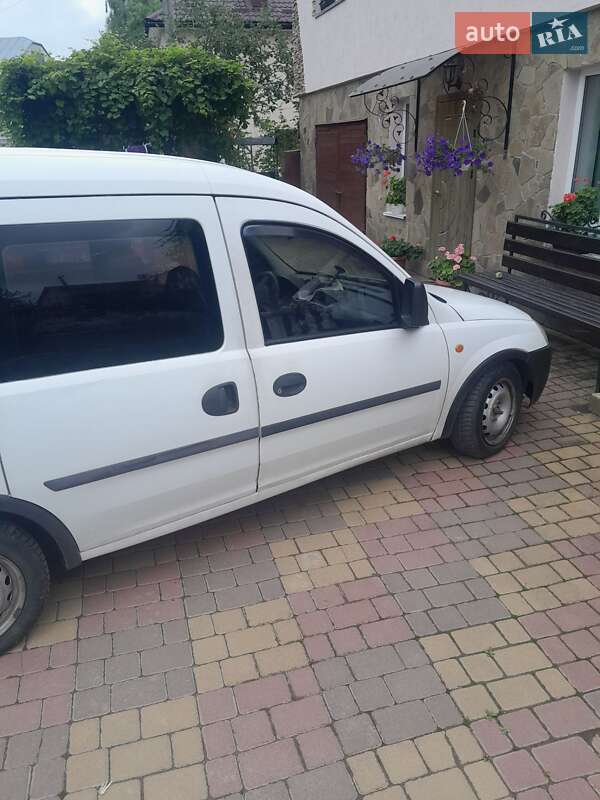 Мінівен Opel Combo 2002 в Рівному фото 7 Мінівен Opel Combo 2002 в Рівному