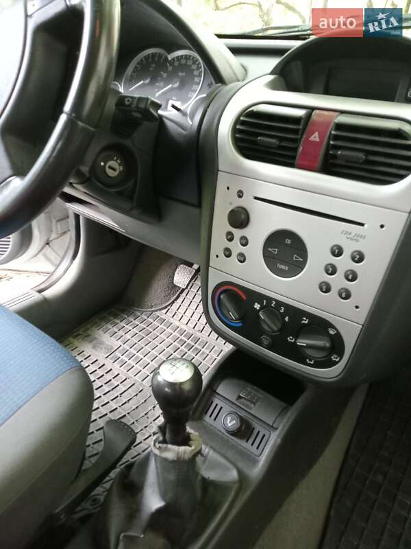 Минивэн Opel Combo 2003 в Хусте