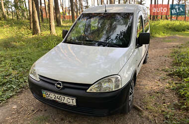 Минивэн Opel Combo 2007 в 