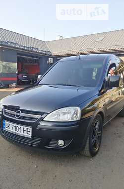 Минивэн Opel Combo 2008 в Ровно