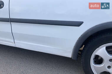Минивэн Opel Combo 2004 в 