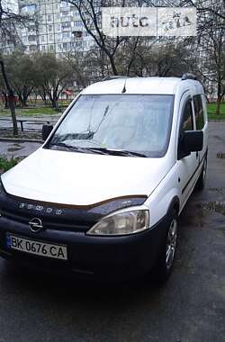 Грузовой фургон Opel Combo 2005 в Ровно