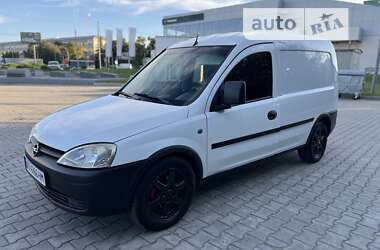 Вантажний фургон Opel Combo 2011 в Хмельницькому