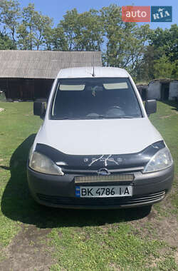 Минивэн Opel Combo 2006 в 