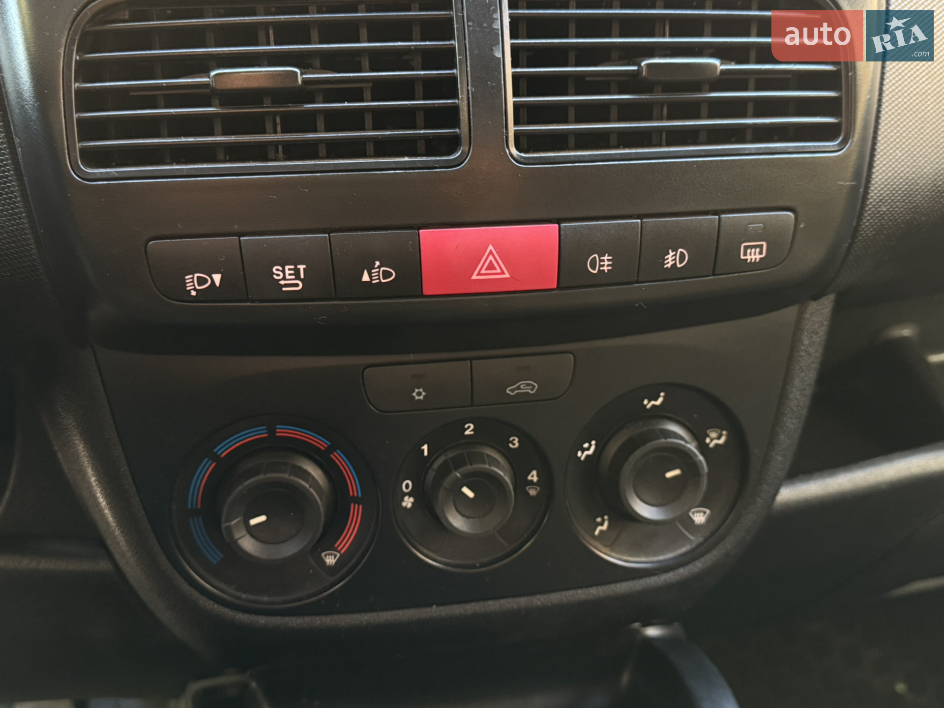 2018 Opel Combo - мініатюра 21