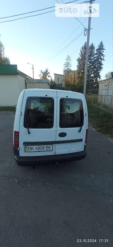 Минивэн Opel Combo 2005 в Остроге