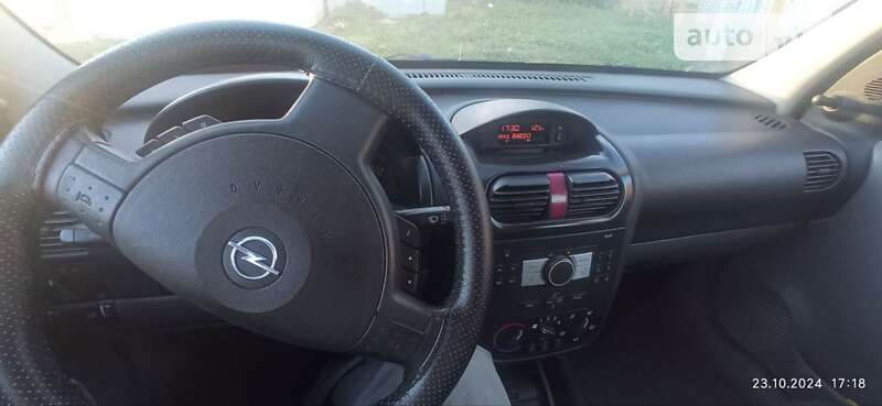 Минивэн Opel Combo 2005 в Остроге