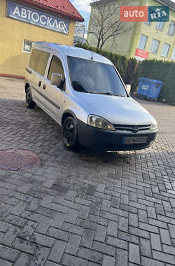Минивэн Opel Combo 2010 в 