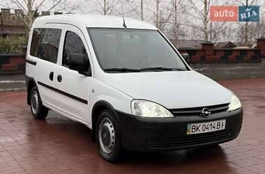 Минивэн Opel Combo 2010 в Ровно