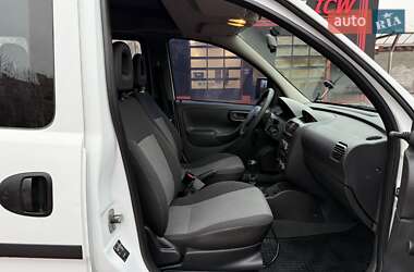 Минивэн Opel Combo 2010 в Ровно