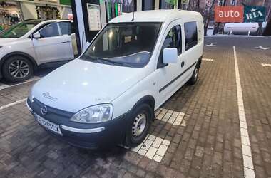 Минивэн Opel Combo 2006 в Черновцах