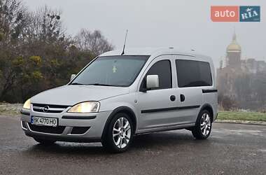 Минивэн Opel Combo 2007 в 