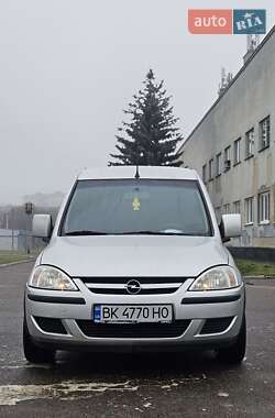 Минивэн Opel Combo 2007 в 