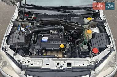 Минивэн Opel Combo 2007 в 