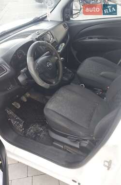 Грузовой фургон Opel Combo 2012 в 