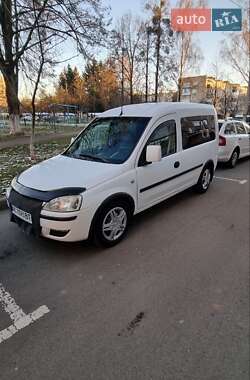 Мінівен Opel Combo 2005 в Луцьку