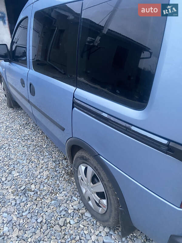Минивэн Opel Combo 2006 в Заболотове