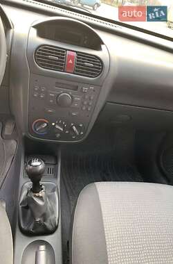 Минивэн Opel Combo 2009 в 