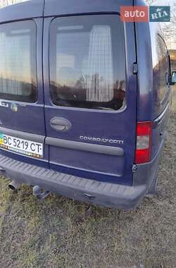 Минивэн Opel Combo 2009 в 