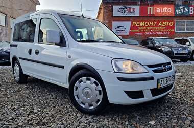 Мінівен Opel Combo 2010 в Смілі