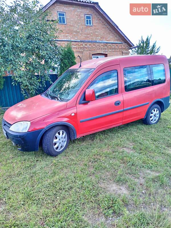 Минивэн Opel Combo 2005 в Бердичеве