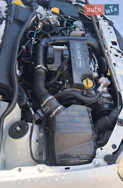 Минивэн Opel Combo 2005 в 