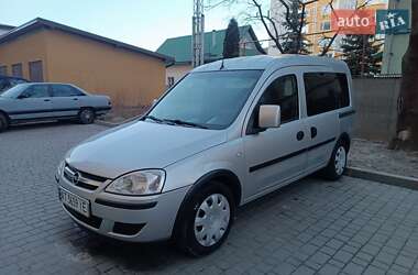 Минивэн Opel Combo 2006 в Ивано-Франковске