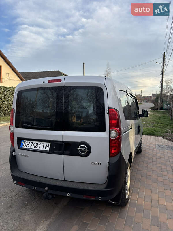 Минивэн Opel Combo 2017 в Измаиле