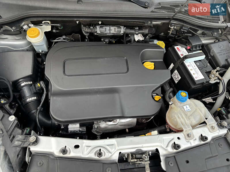 Минивэн Opel Combo 2017 в Измаиле