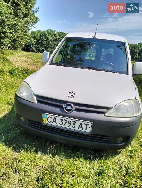 Минивэн Opel Combo 2003 в Маньковке