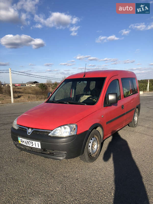 Минивэн Opel Combo 2006 в Ровно фото 2 Минивэн Opel Combo 2006 в Ровно
