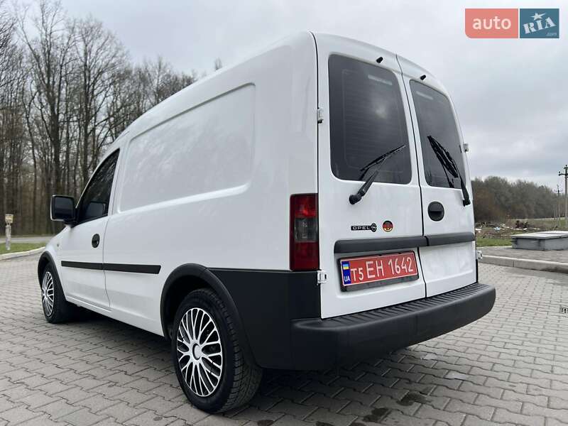 Грузовой фургон Opel Combo 2007 в Красилове