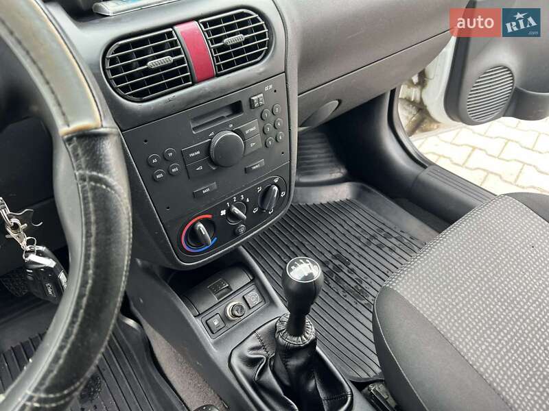 Грузовой фургон Opel Combo 2007 в Красилове