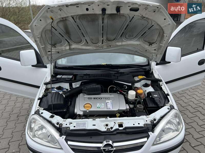Грузовой фургон Opel Combo 2007 в Красилове