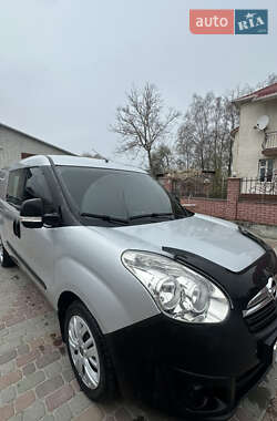 Грузопассажирский фургон Opel Combo 2012 в 