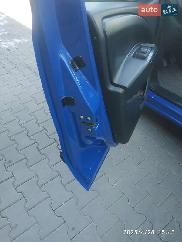 Мінівен Opel Combo 2012 в Вінниці фото 94 Мінівен Opel Combo 2012 в Вінниці