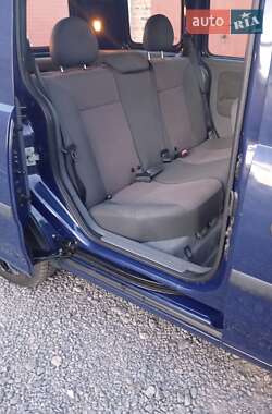 Минивэн Opel Combo 2004 в 
